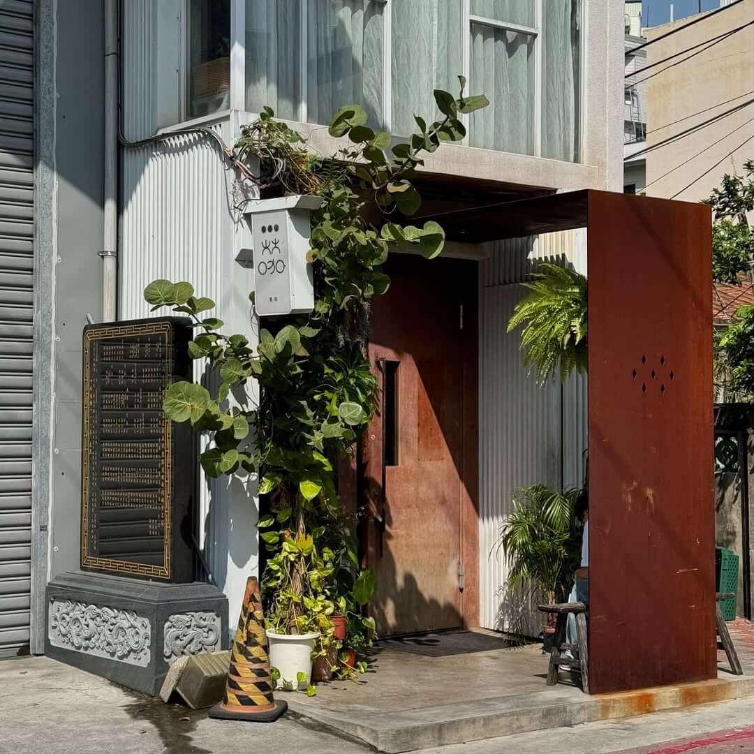 台南老宅|漫步府城尋找舊日情懷,新舊交融的『榕洋行』、讓時間停住的『仰角舶物』,帶你探訪隱身在台南老宅裡的特色店家。
