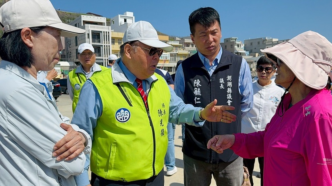 許月里縣政總質詢 陳光復率隊前進西嶼關心地方發展需求