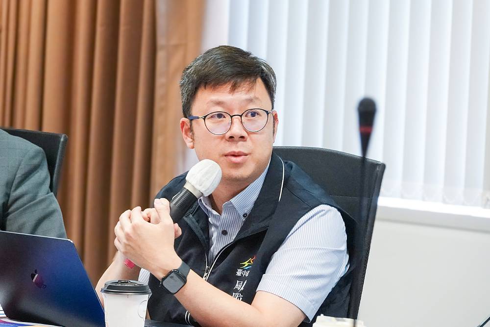 海內外AI專家跨域對談 鄭照新:結合3方力量讓台中邁向國際數位城市 246 海內外AI專家跨域對談 鄭照新:結合3方力量讓台中邁向國際數位城市 245