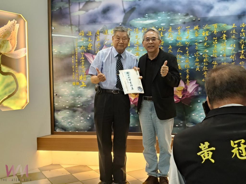 村上國小藝文接力棒棒精彩 林金城校長硯台墨寶展現書法之美