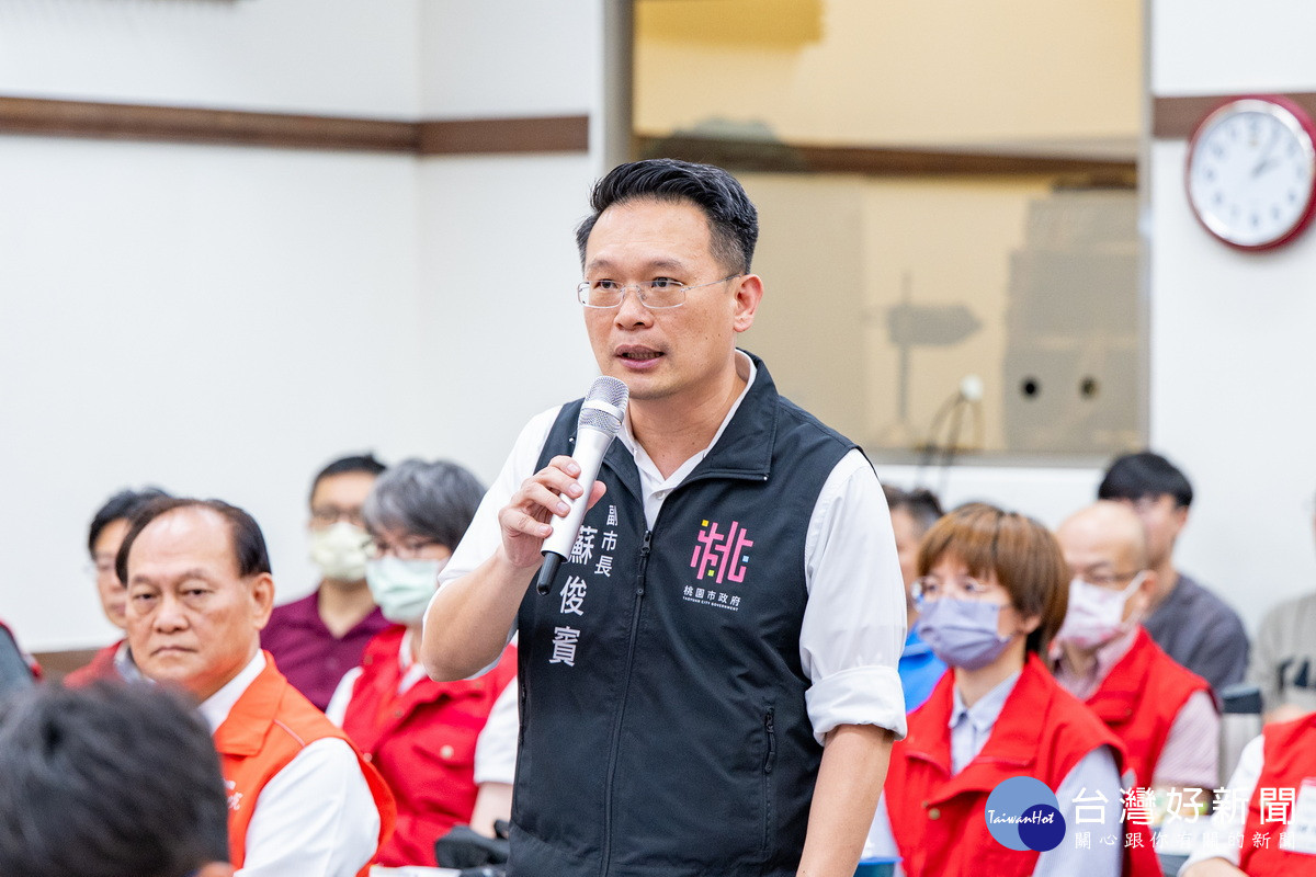 桃園市副市長蘇俊賓於桃園市災害防救演習兵棋推演中致詞。<br /><br />