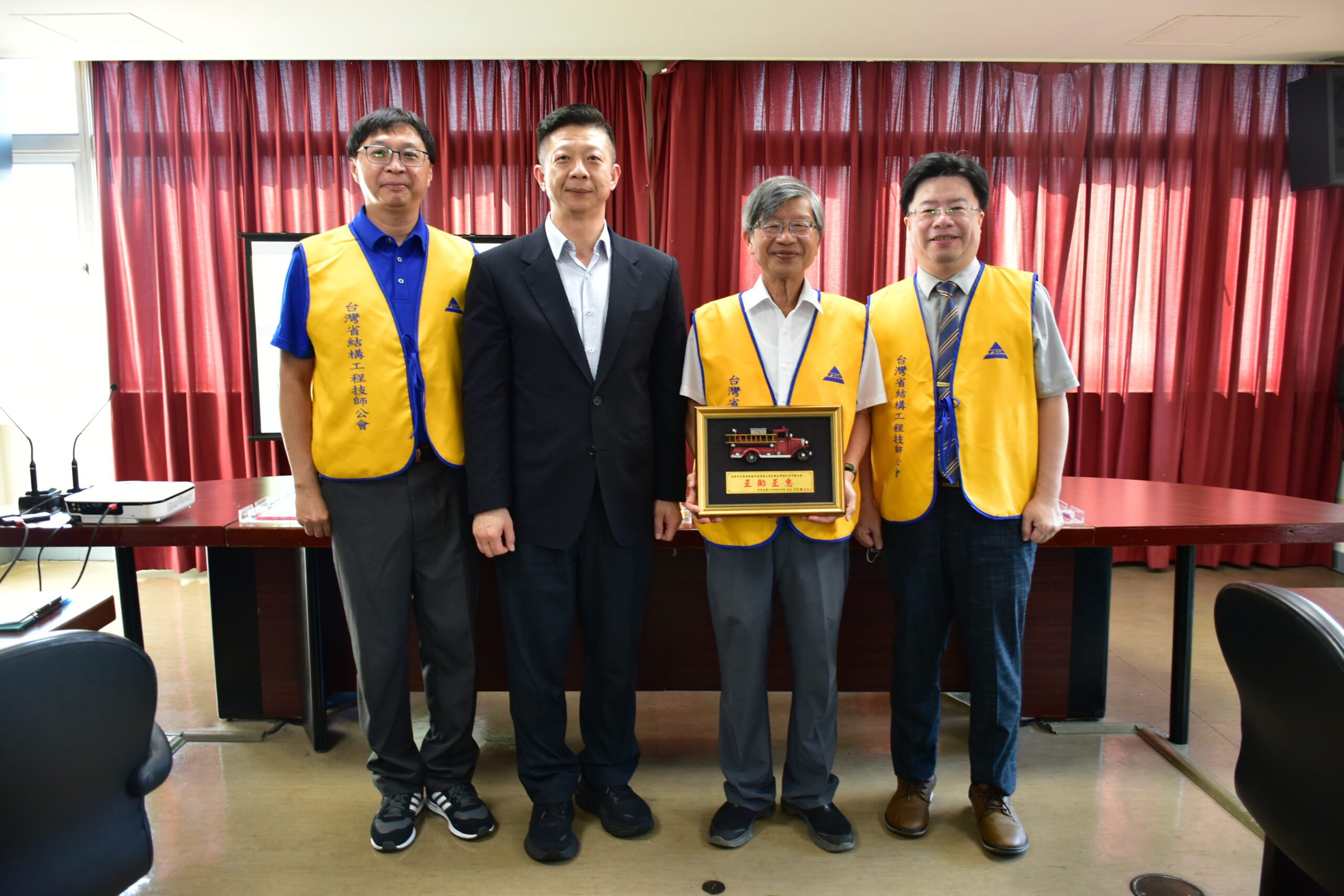 基隆市消防局攜手結構工程師公會　簽署MOU強化災害救援能力
