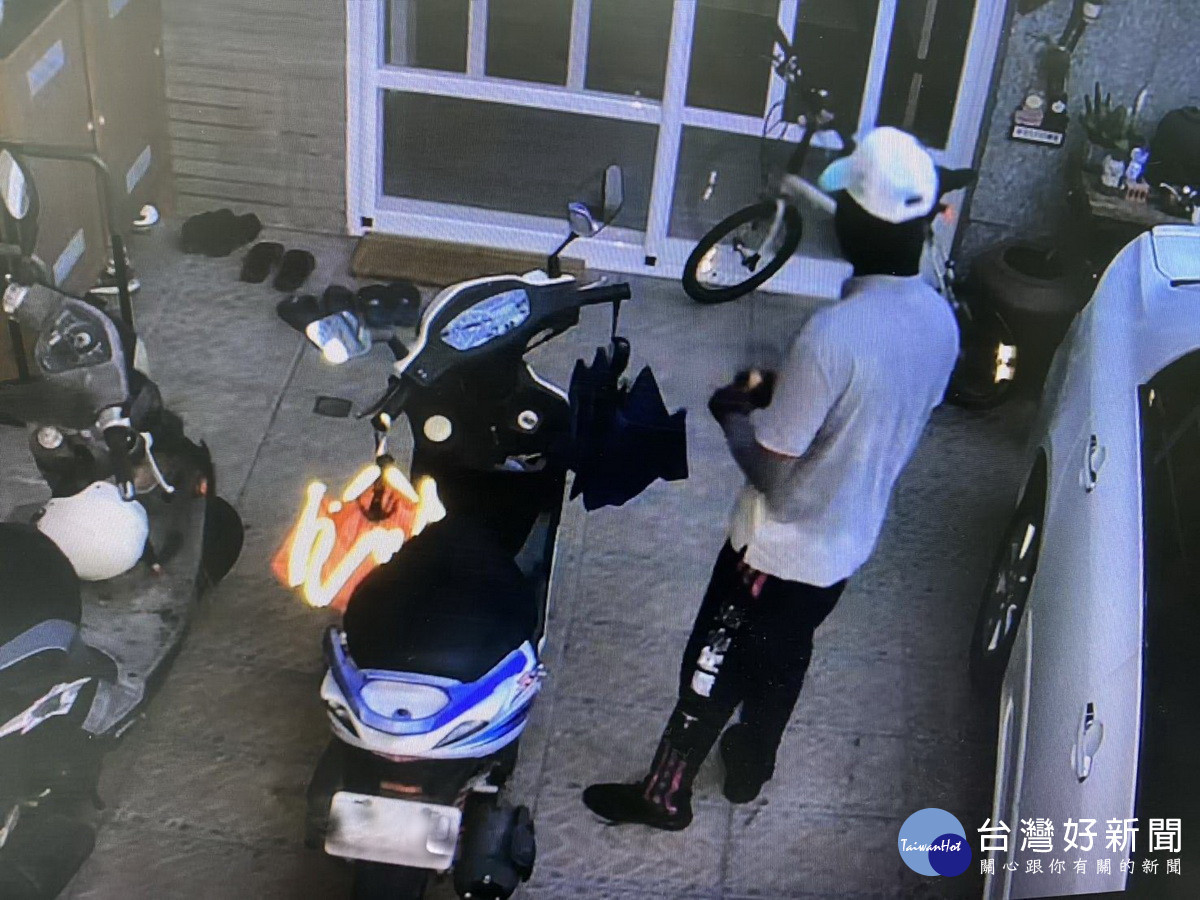 中興警調監視器發現曾男行蹤。（中興分局提供）