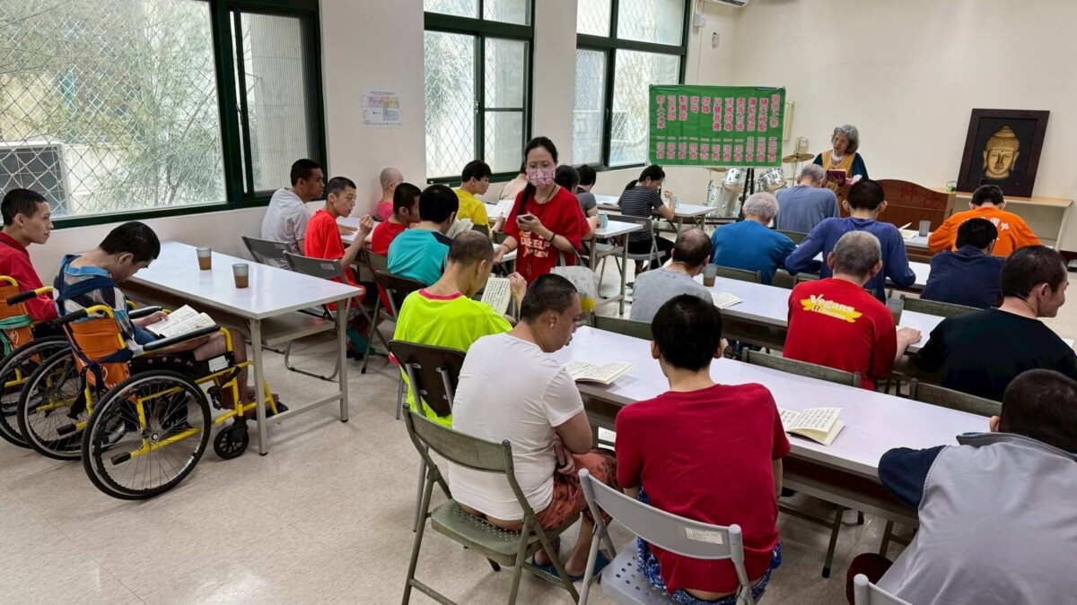 Fca5f5c94aa8e43ae0070b0e0adf9e0b