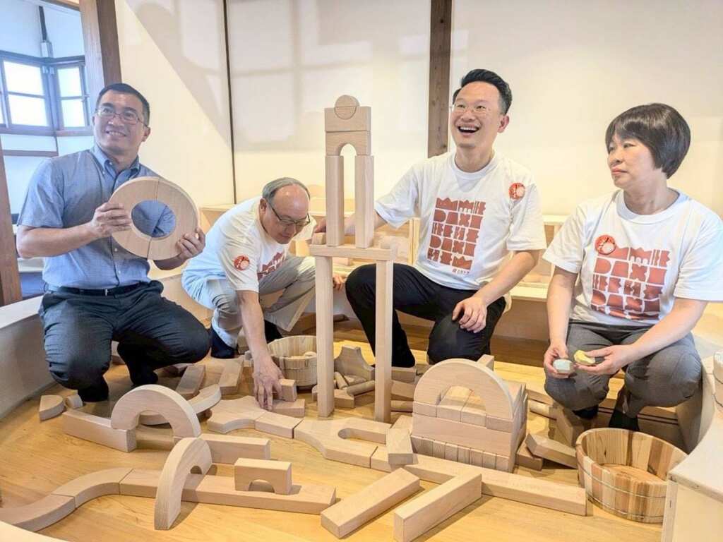 ▲為親子打造接觸木工藝的互動場域。(桃園市政府提供)