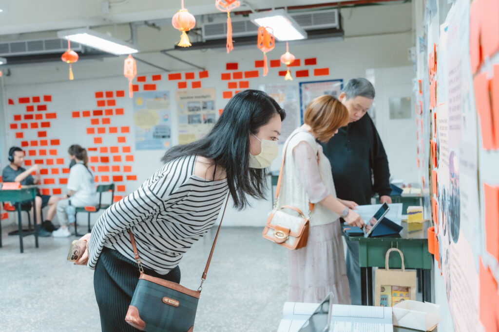 開平餐飲日間部成果展將三年學習設計成不同主題展館,以動態體驗及靜態展品全方位展現學習成果。開平餐飲學校/提供