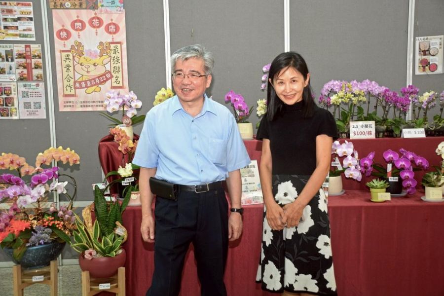 嘉義地檢署與行政執行分署蘭花聯展 為民服務效益
