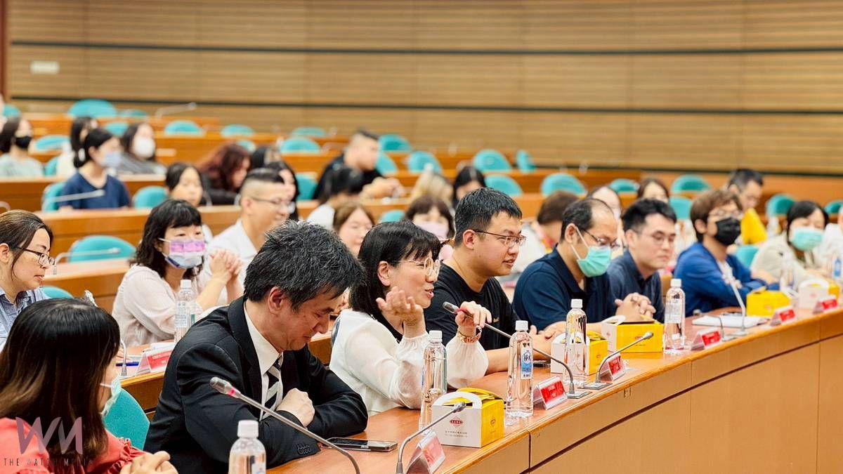 建構AI導向創新課程　「數位蛻變 專業躍升」中臺科大醫檢系實習座談