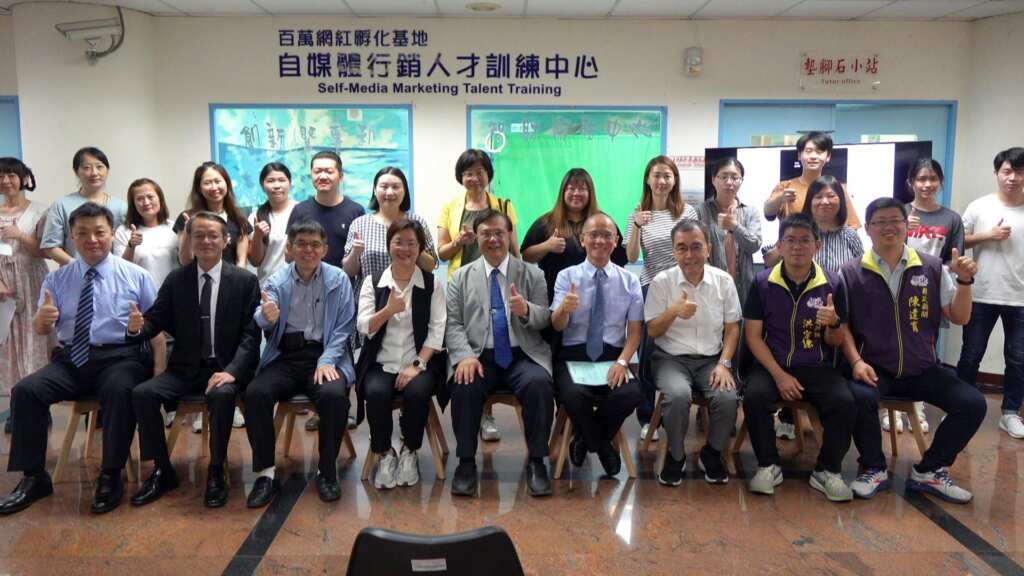 ▲建國科大今日啟動「2025全國高中職短影音創作挑戰-MrBeast亞洲自媒體達人賽」,並同步啟用「網紅孵化基地」。(記者林明佑攝)