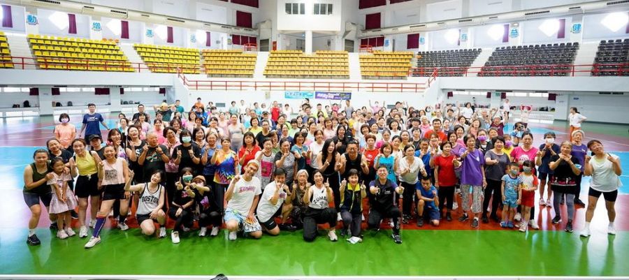 嘉市推動起來 更健康 300民眾熱力參與 運動飆汗贏健康!