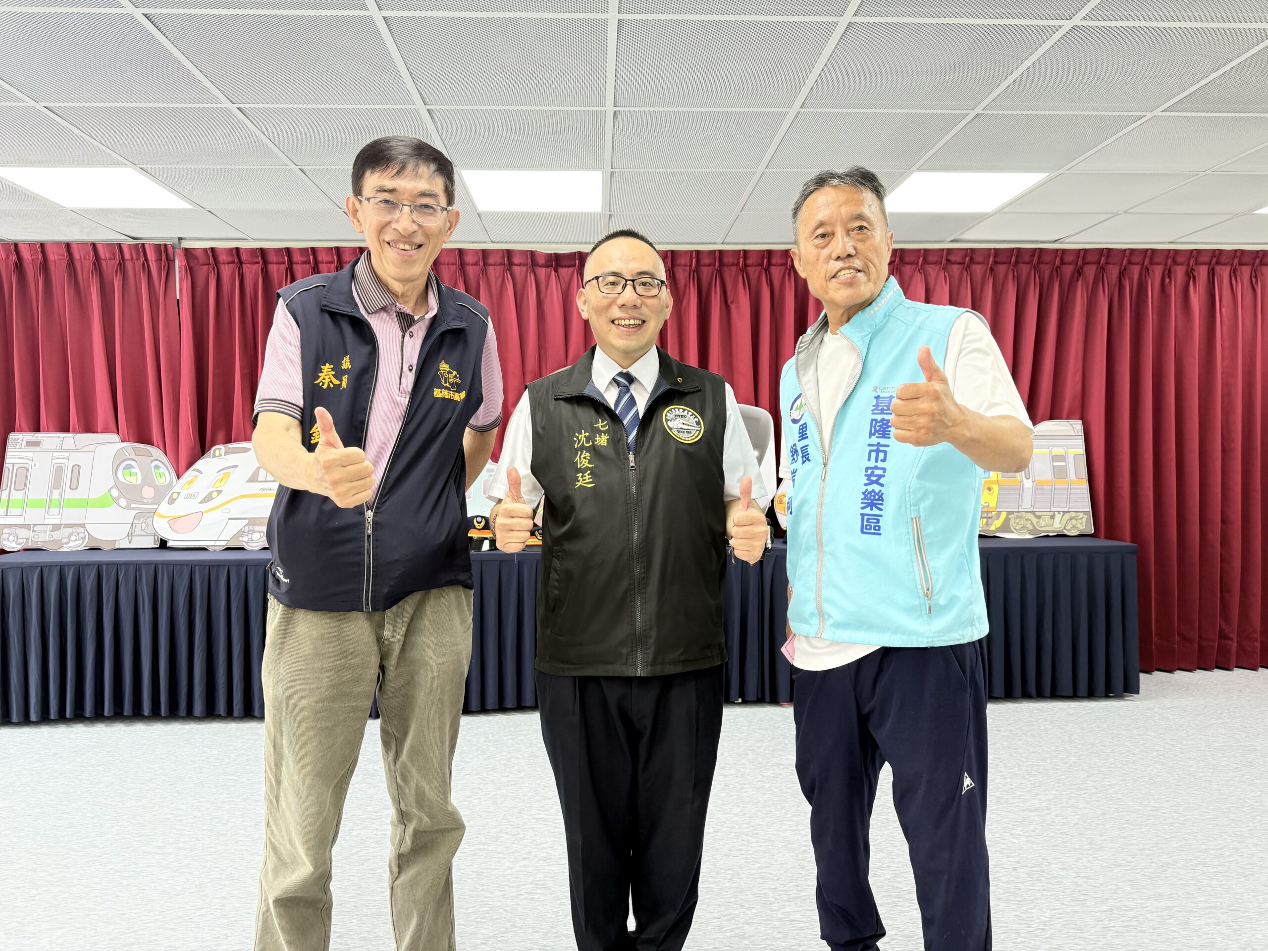 五福里火車里長舒瑞利舉辦認識火車活動場面溫馨熱鬧 5 AD79D3A6 710F 4170 9A84 ED1CB59DA717 scaled