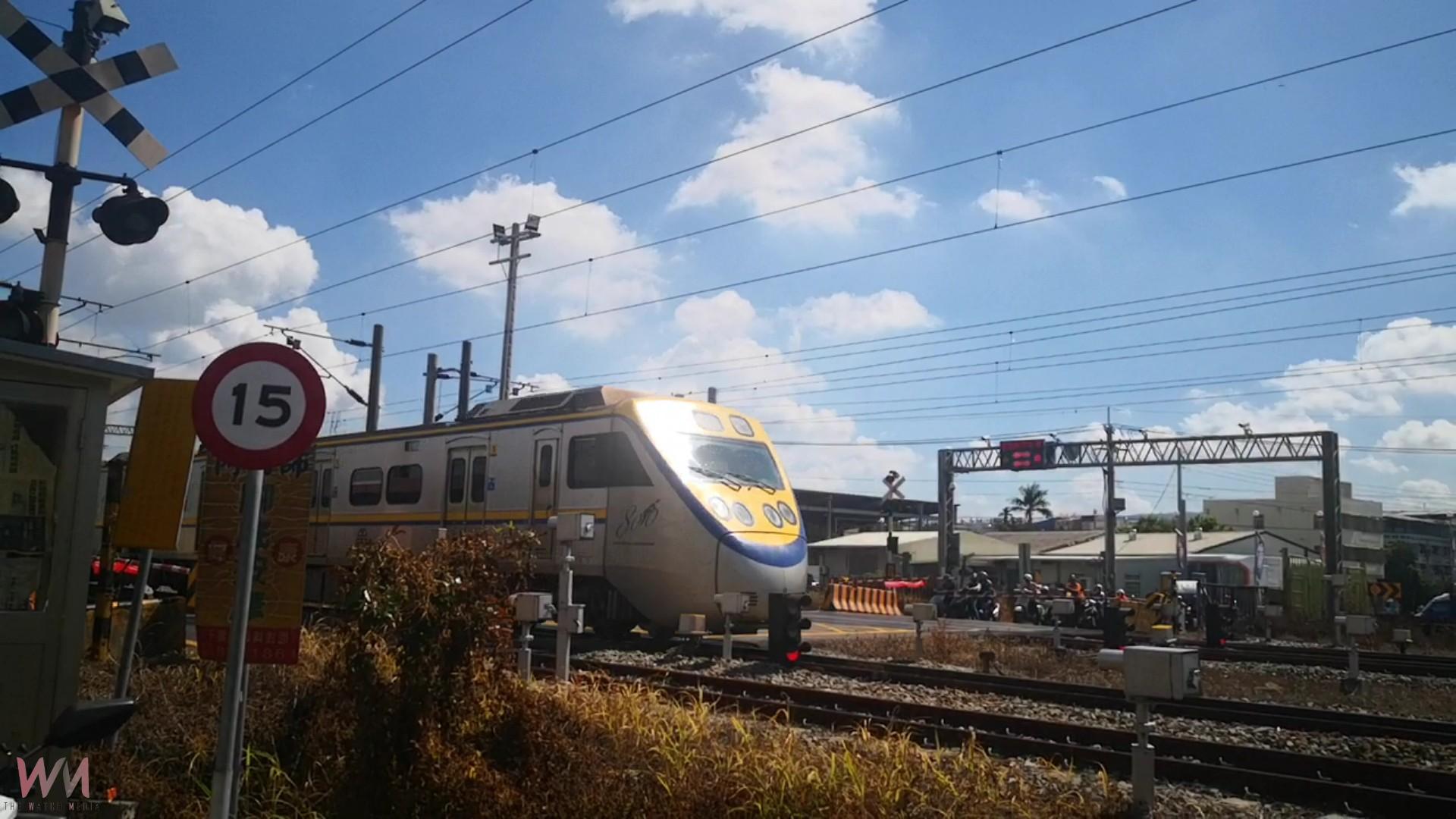 (有影片)/平交道放不開!社頭交通癱瘓 23列列車誤點648分鐘 - https://www.watchmedia01.com