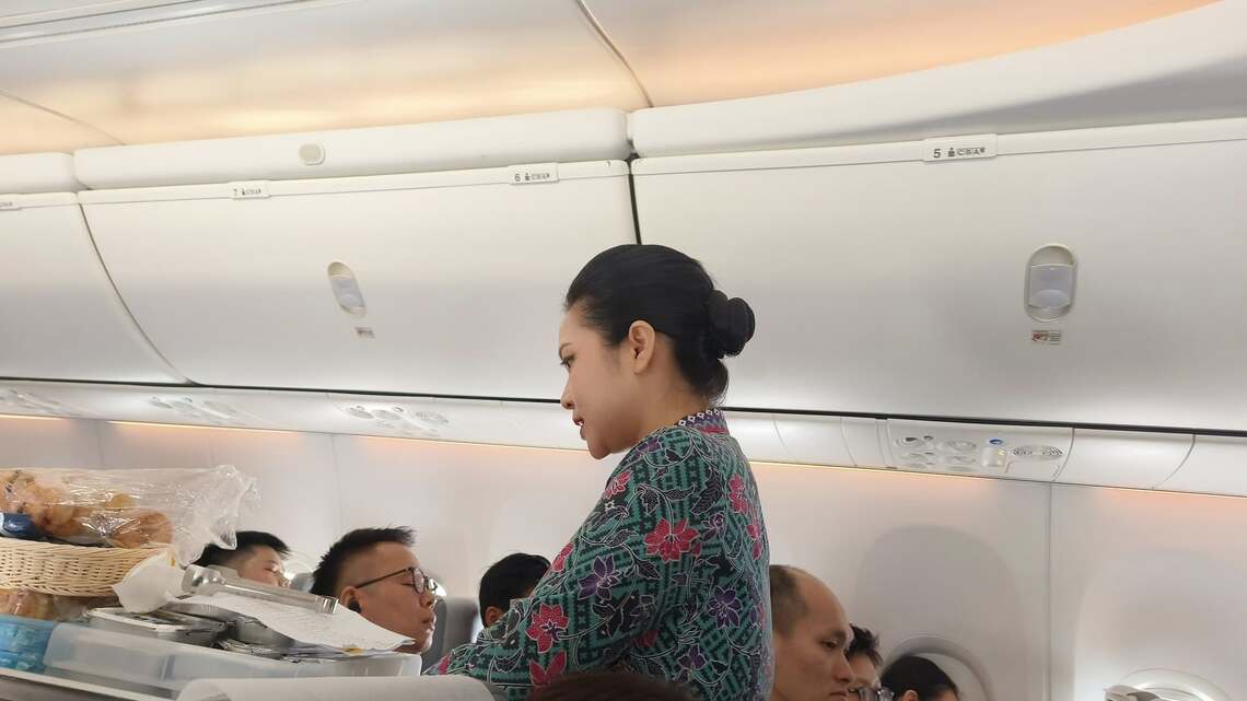 葷、素排後面,回教餐飲 馬航空姐優先送
