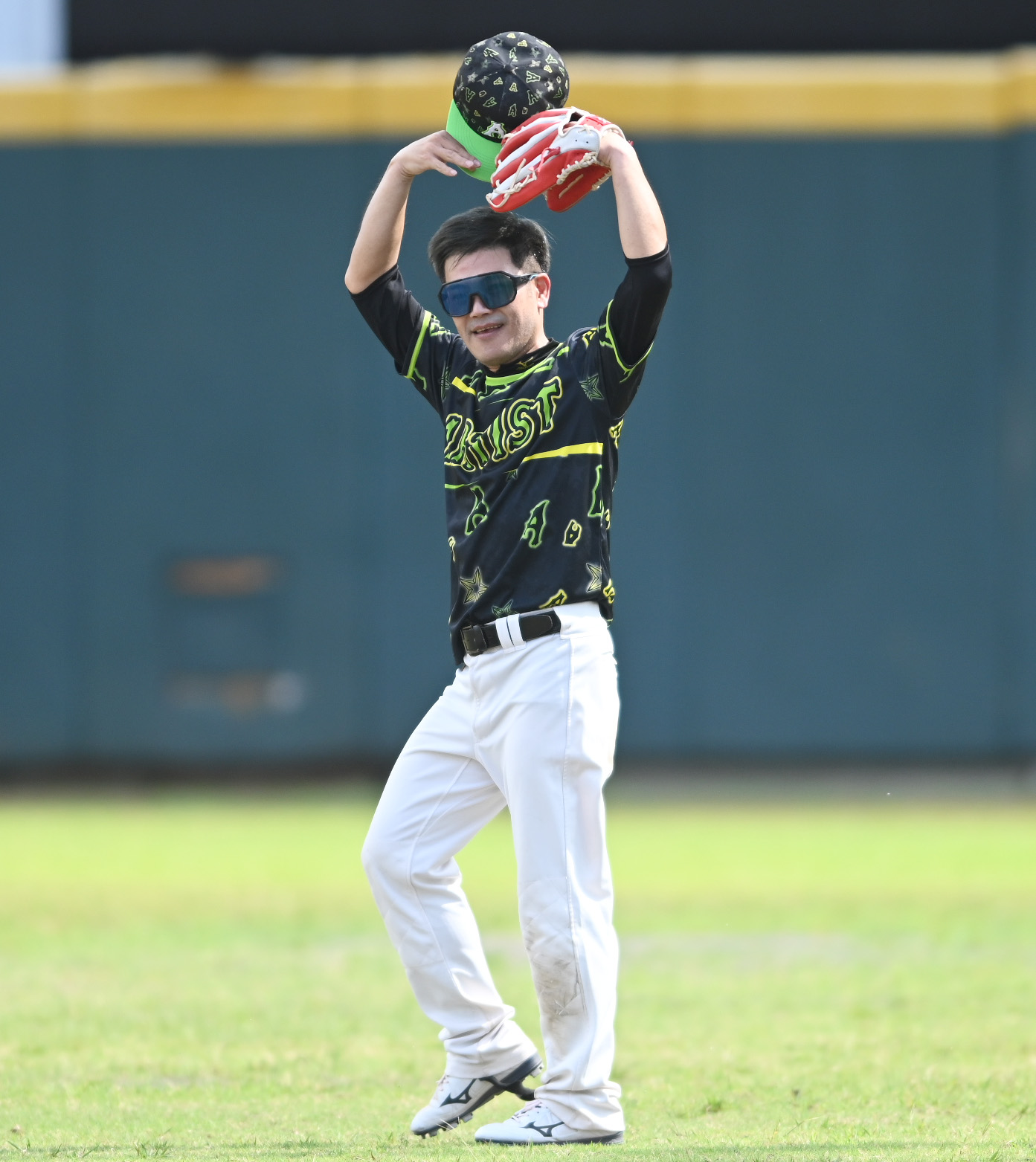 藝人明星隊棒球領先遭逆轉吞敗 馬國畢:會輸是因為「短今」沒來 254 藝人明星隊棒球領先遭逆轉吞敗 馬國畢:會輸是因為「短今」沒來 253