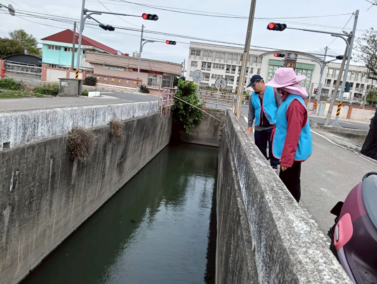 彰化縣地面水體垃圾攔除績效卓越　五連霸獲環境部特優肯定