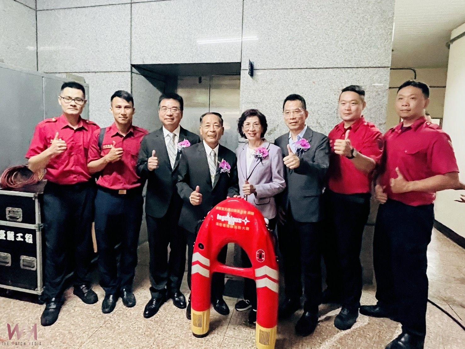 玄光通功德基金會捐贈先進動力遙控救生圈　助港務消防大隊強化港區救援能量