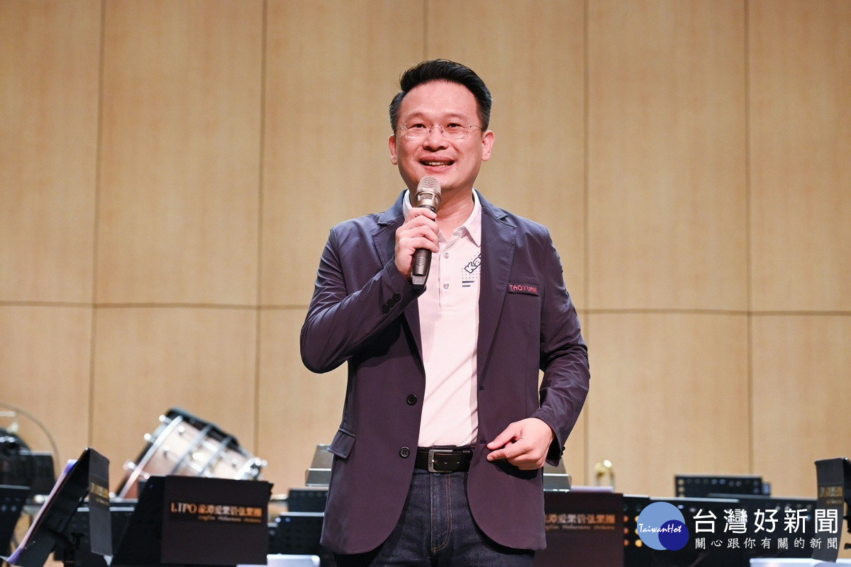 桃園市副市長蘇俊賓於「鍾肇政紀念音樂會」中致詞。