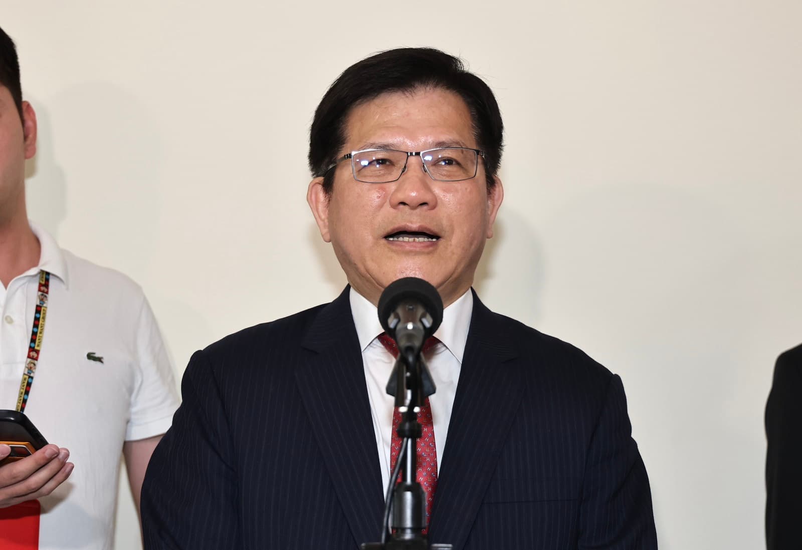 外交部長林佳龍19日在立法院受訪證實,林昶佐將出任駐芬蘭代表。林啟弘攝
