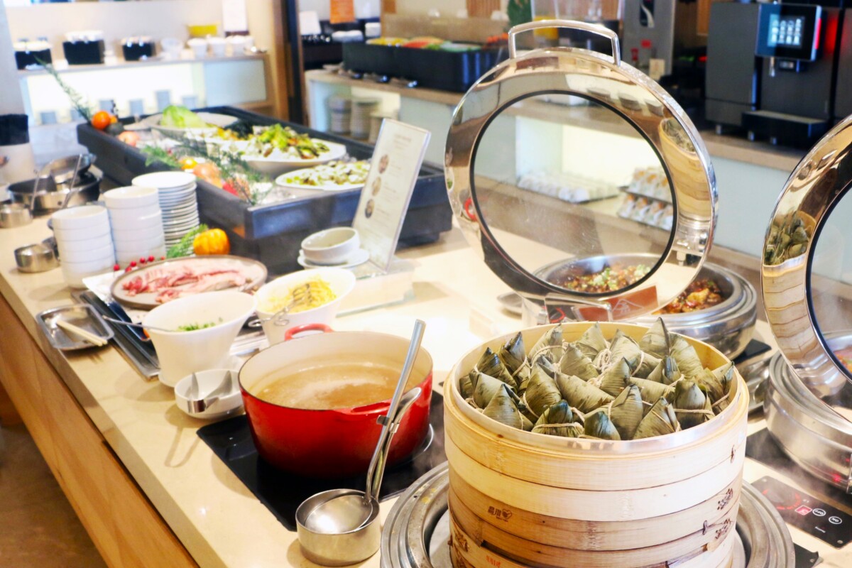 ▲和逸飯店．高雄中山館規劃「逸起慶端午」系列活動，5月30日至6月1日「一口粽料理」，入住旅客可於早餐餐期品嚐節慶美食。（圖/和逸飯店提供）