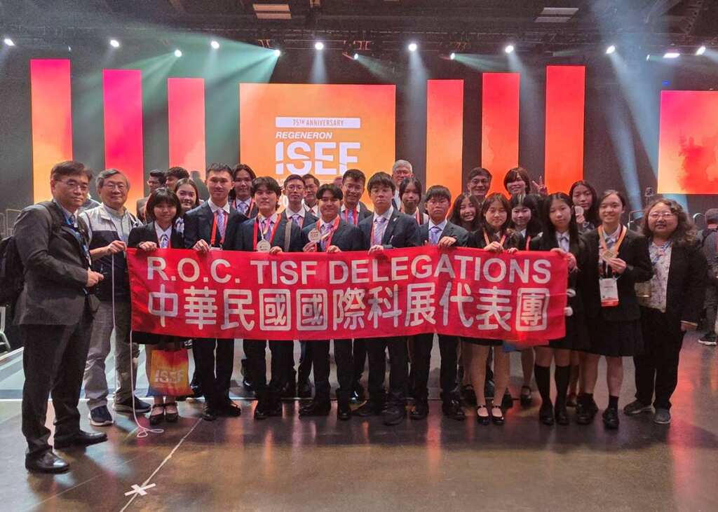 ▲2025 ISEF 台灣代表團。(臺北市教育局提供)