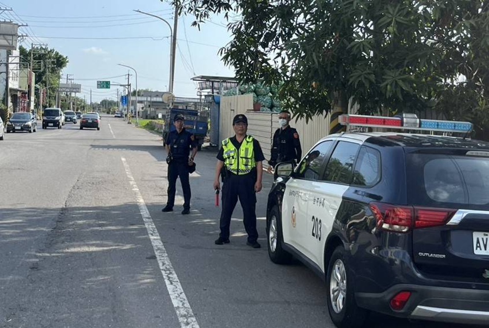 牌照註銷的權利車上路 警攔檢駕駛竟還沒駕照 206 cnews204250519a12