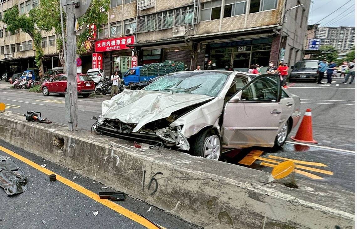 漾新聞|從「行人地獄」到「併購說」 520週年民怨四起質疑賴政府失信