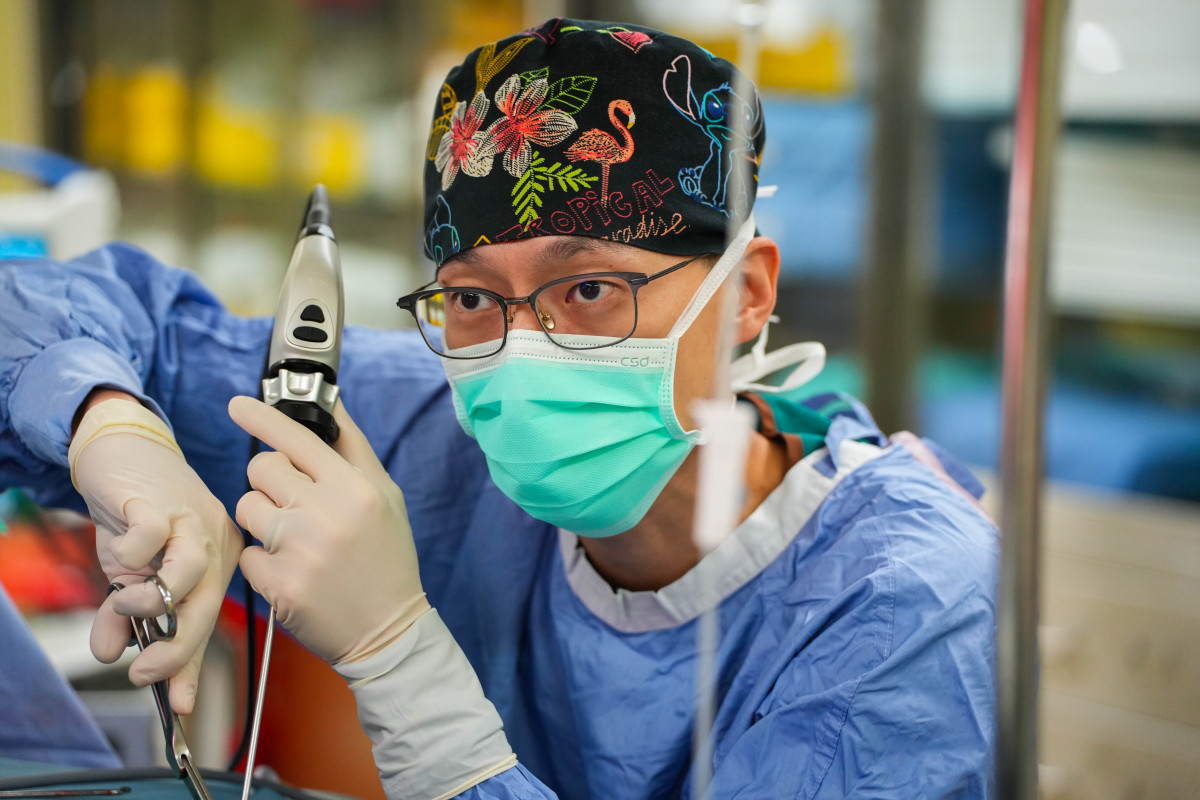 黏膜下鼻甲成型術這項手術具有低出血、低疼痛與恢復期短等優點,能有效改善鼻塞症狀。