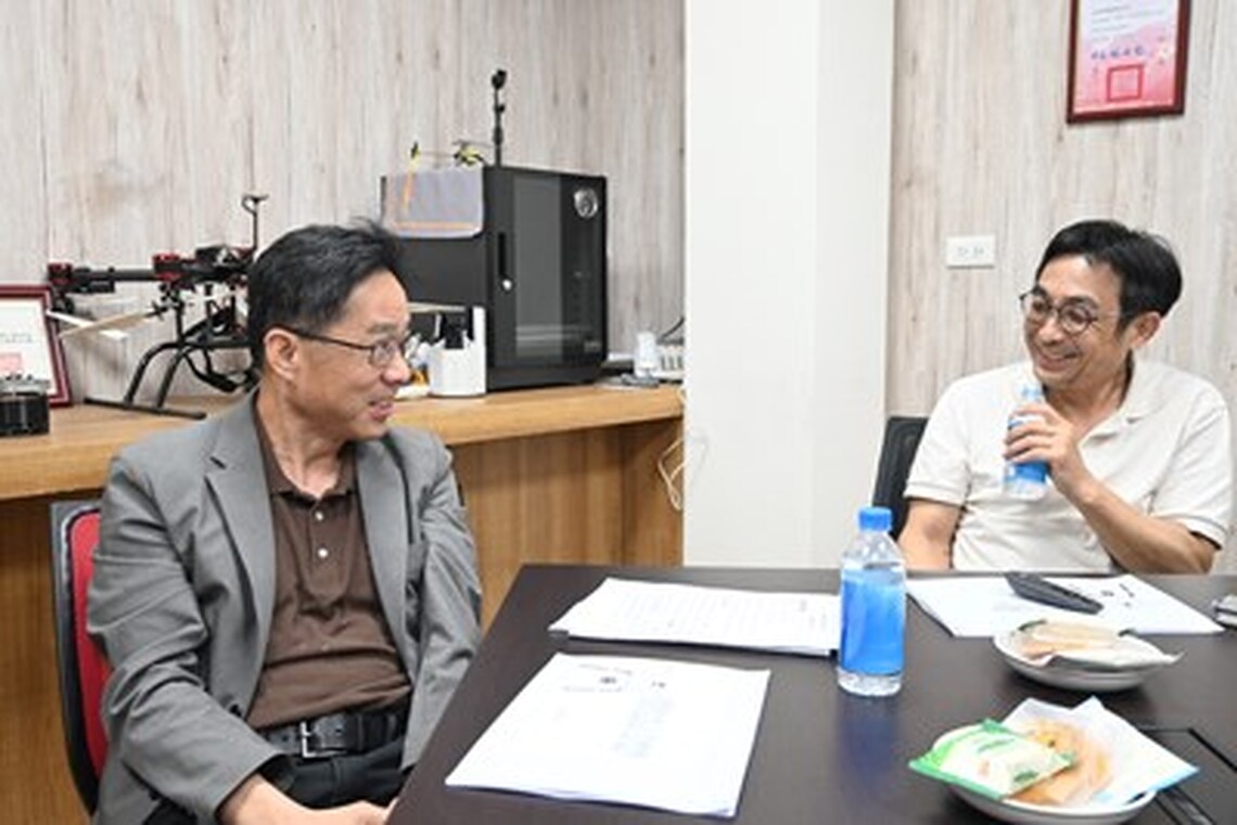 台中田屋科技「MIT無人直升機」飛越中央山脈瞄準國際空域 經發局長肯定:遙控飛機變身國家隊!
