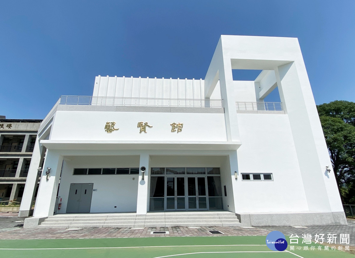 挹注1億元,彰化藝術高中新建學生活動中心「藝賢館」落成。圖/記者鄧富珍攝