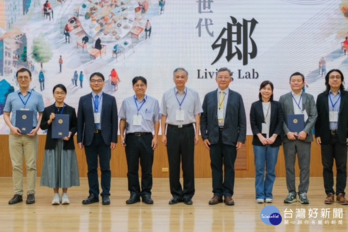 朝陽科大景都系勇奪特優。林重鎣