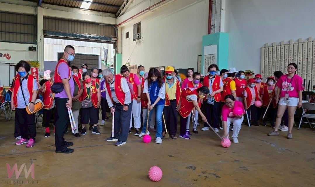 甜蜜夏日不孤單 華山基金會端午送暖陪孤老 - https://www.watchmedia01.com