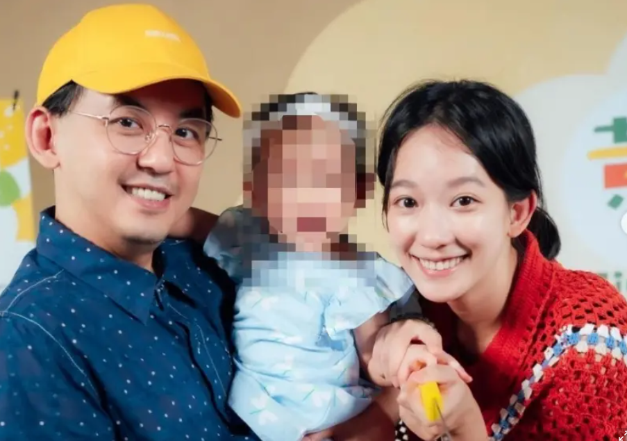 是否真離婚？黃子佼住家民眾爆料：上月還見他與孟耿如帶孩子同行