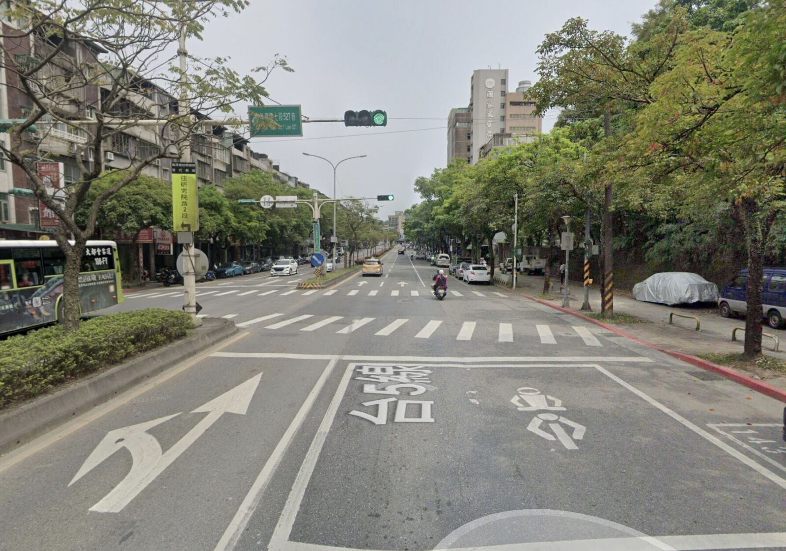 交通局疏失「掛回」忠孝東路待轉牌 李明賢批交工處保守勢力強大 230 交通局疏失「掛回」忠孝東路待轉牌 李明賢批交工處保守勢力強大 229