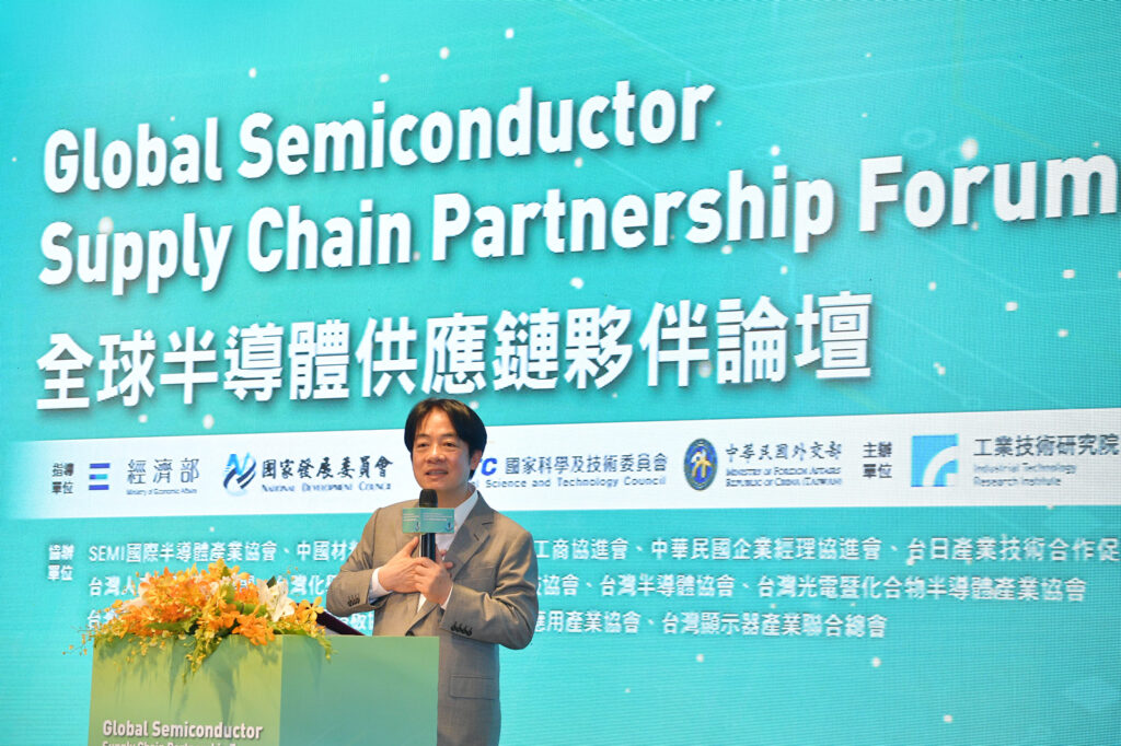 全球半導體供應鏈夥伴論壇登場 賴總統:期與各國攜手強化全球供應鏈韌性 3 114052312
