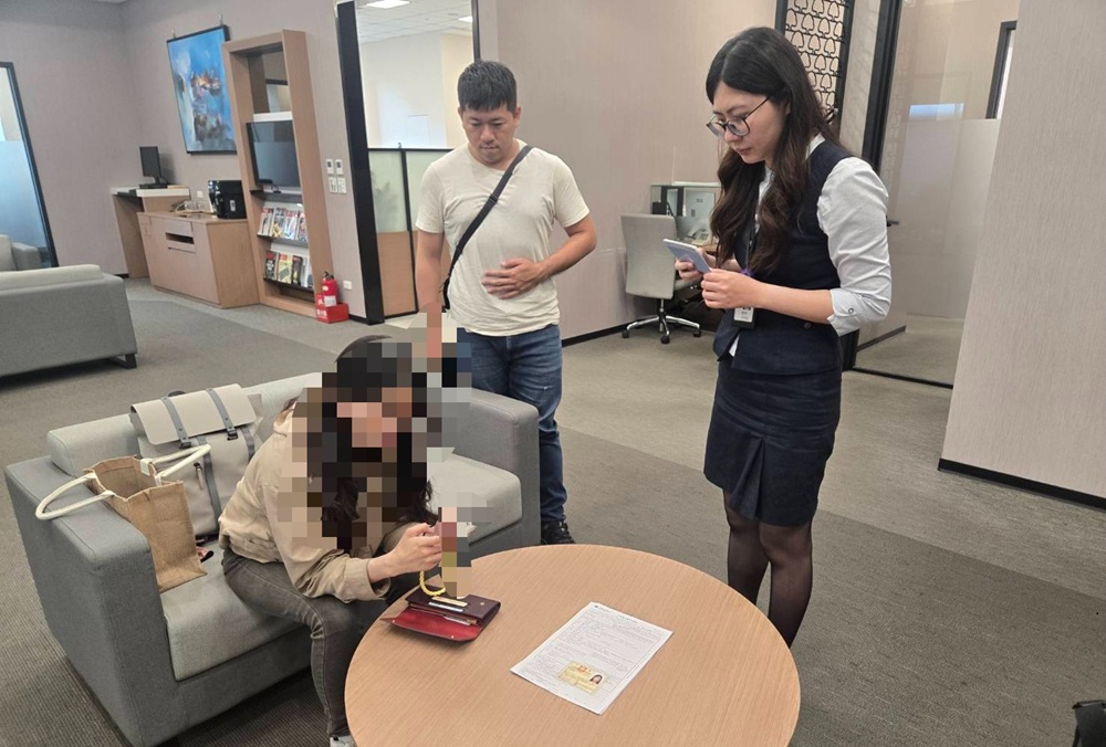 誤信遊艇業務推薦投資平台 警查無此人及時攔3萬美元 238 cnews204250524a04