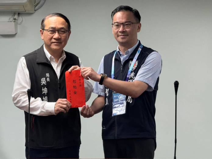 桃警頂高溫維護世壯運治安 吳坤旭贈慰勉金肯定同仁辛勞 75 2173756