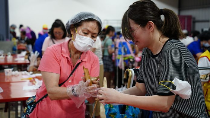 端午傳愛!桃園蓮華寺「粽情粽意」捐3000粽子溫暖弱勢 73 DSC03385 scaled