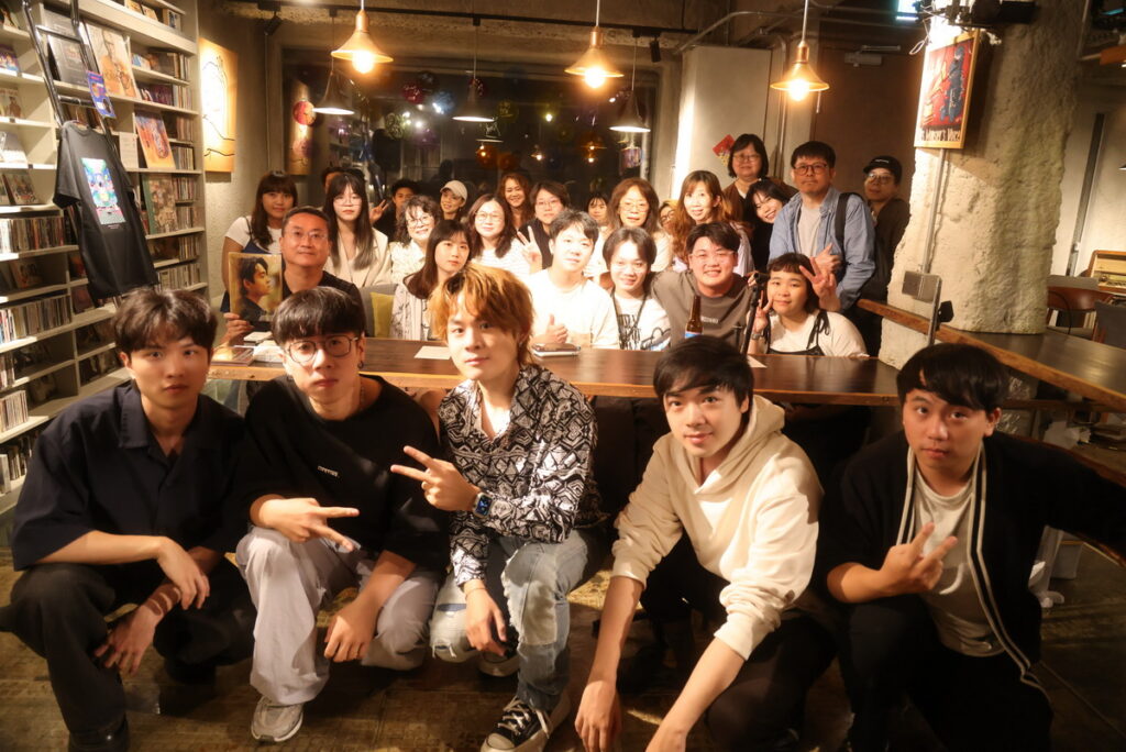 個人首場創作音樂分享會,於音樂人指標殿堂『聲色Sounds Good』與粉絲朋友見面。