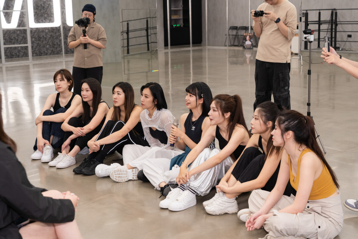 ▲從素人女孩中選拔品牌代言人的大型養成企劃，過程歷經形象課程、講座訓練、品牌訪談與舞蹈密集練習（記者 陳維鈞/翻攝）