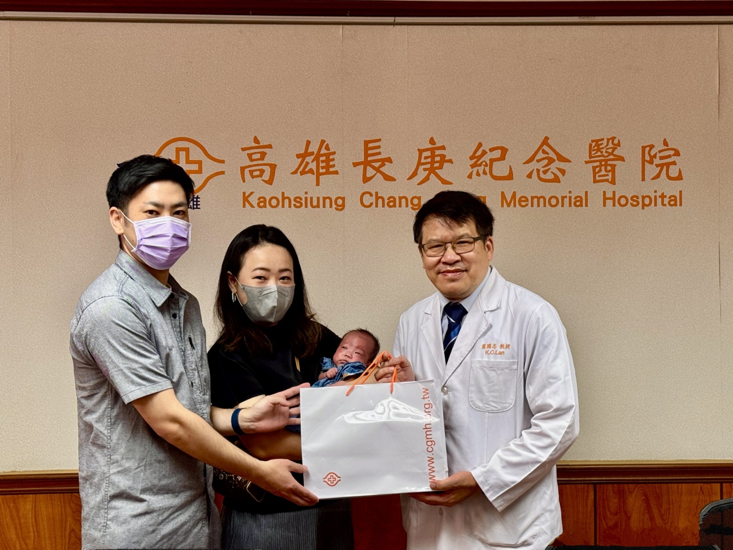 台日混血「巴掌仙子」KoKo生命奇蹟!高雄長庚團隊守護健康出院