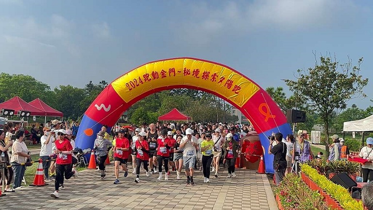 ▲追光而行奔向金門秘境。