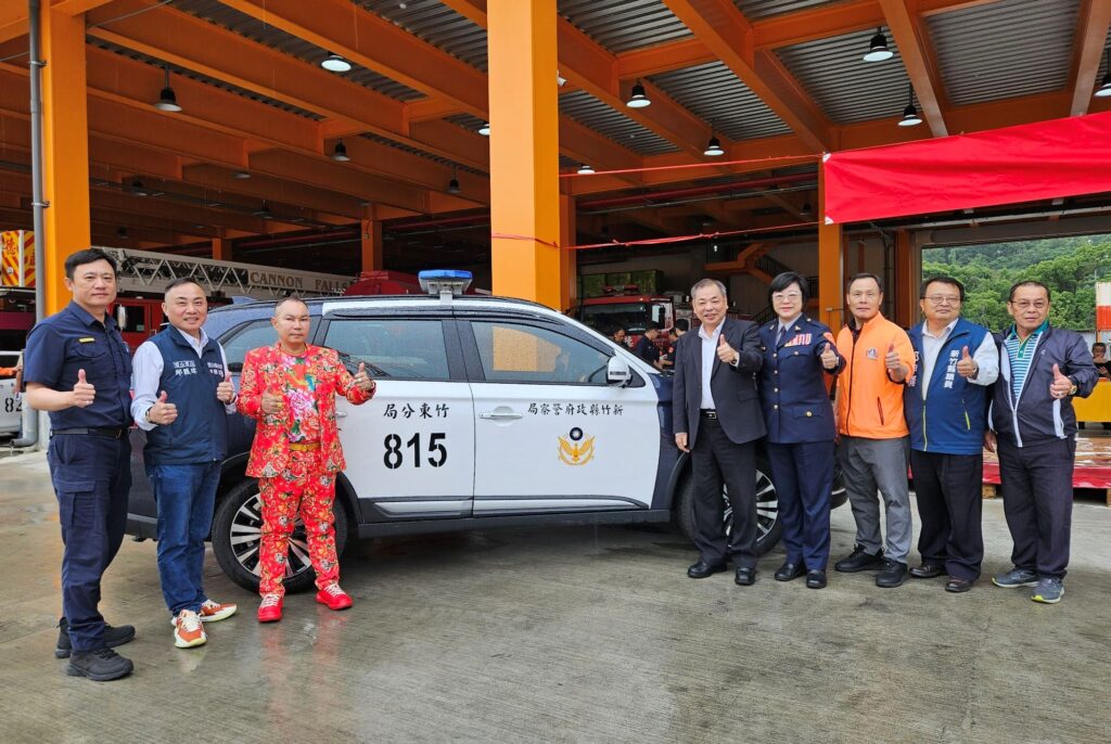 啟德捐贈「百萬級警車」挺治安 胡漢龑:盼守護寶山鄉親安全 1 11405261