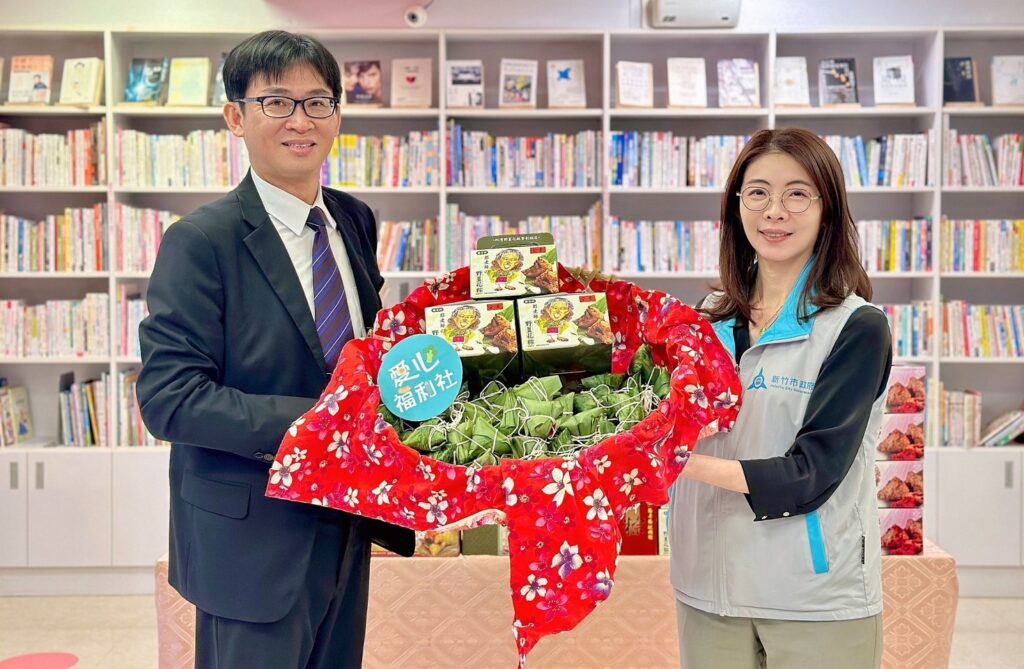 新竹大遠百攜手市府端節送暖 募集650顆愛心粽傳遞關懷 2 114052631