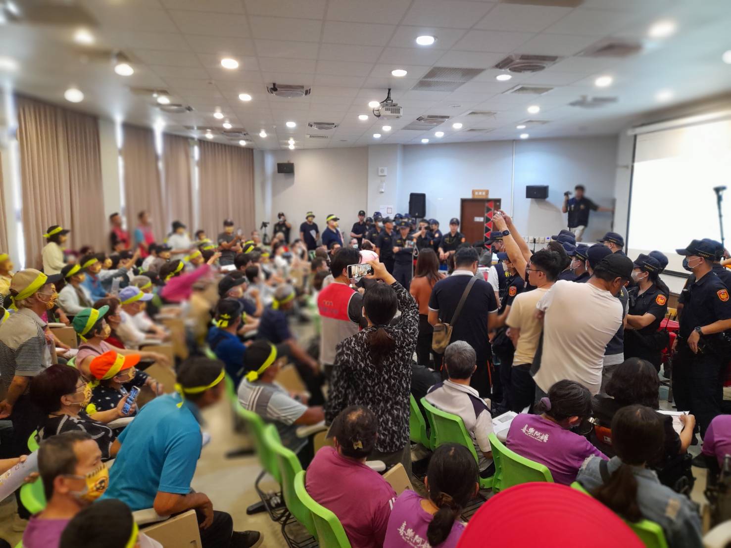 C22b101a422964ee82cb90fe415fd201