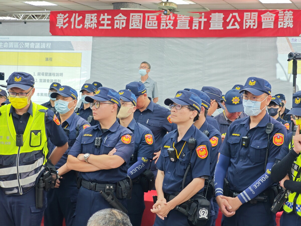 6ce7c828a4dd1a2ba16b8bbb0d69567a