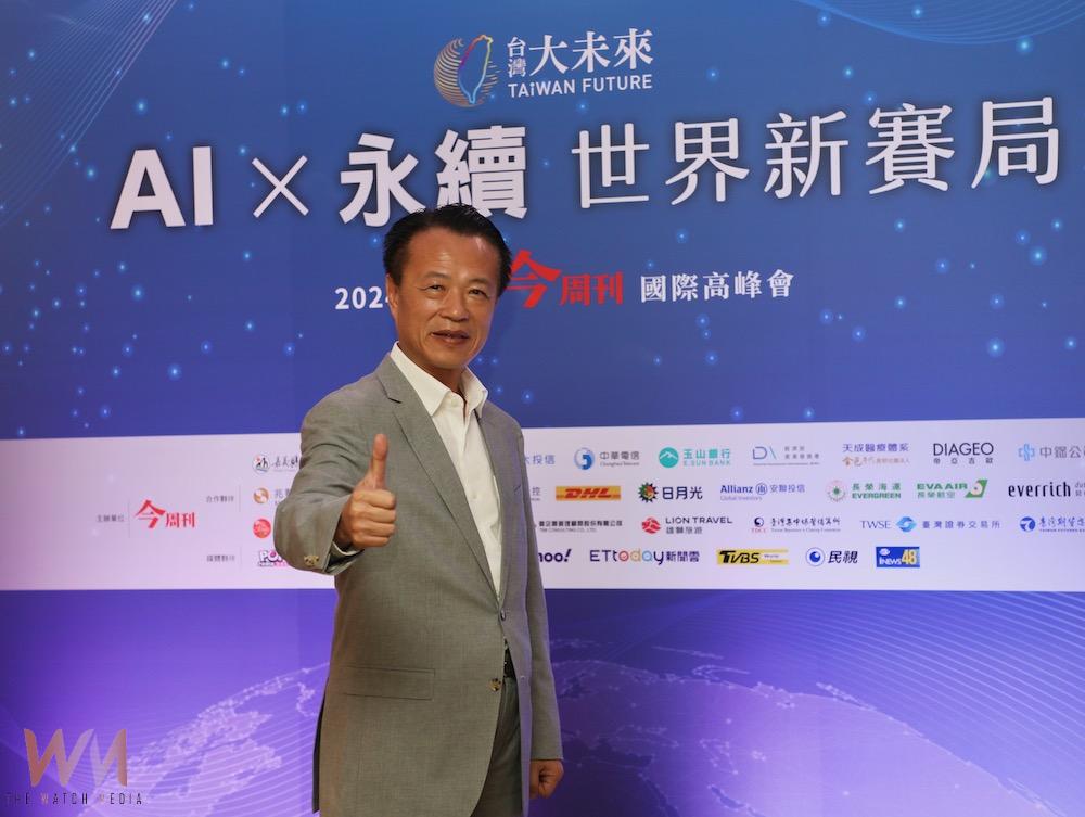 翁章梁縣長連續4度奪五星首長,施政滿意度與8大面向都榮獲全國第一。(圖/記者陳惲朋翻攝)