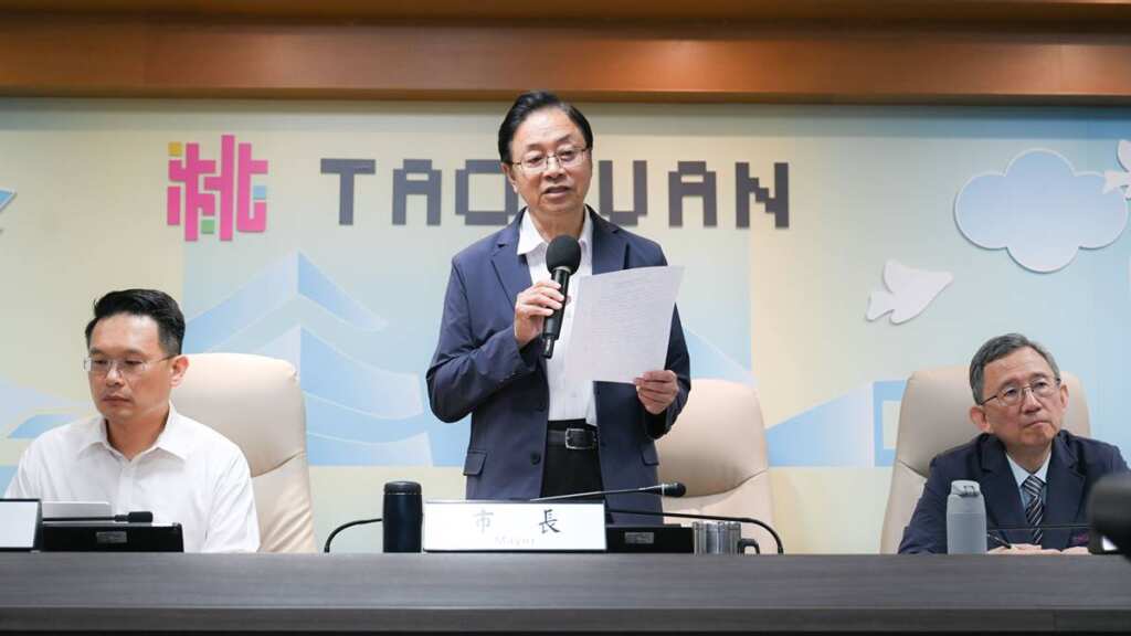 ▲桃園市長張善政宣布透過「桃園市民卡2.0」線上繳停車費享優惠。(桃園市政府提供)