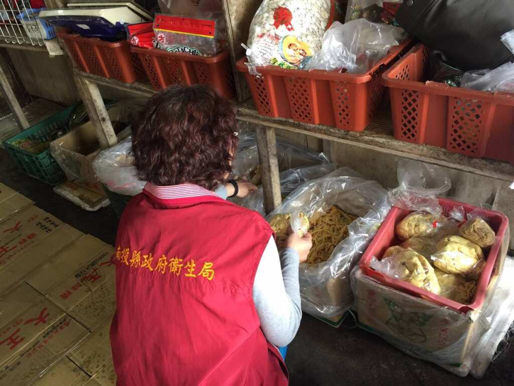 ▲為了保障縣民在端午節期間吃得健康無虞，南投縣政府衛生局已完成應景食品抽驗。（南投縣衛生局提供）