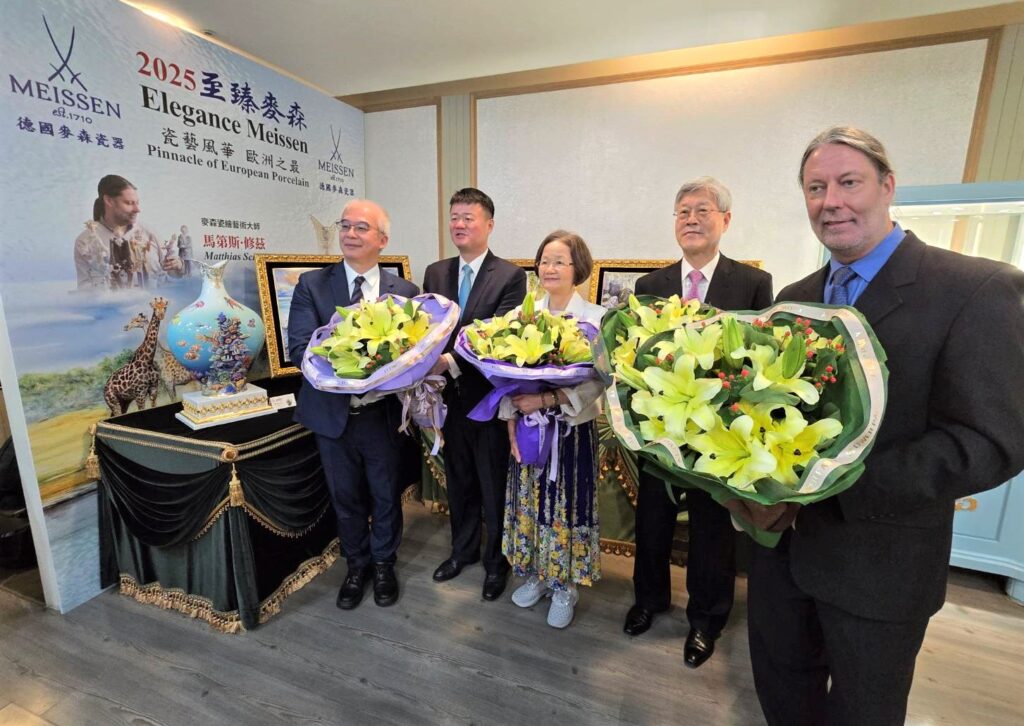 「至臻麥森」特展插旗新竹大遠百  馬第斯大師現身分享瓷藝風華