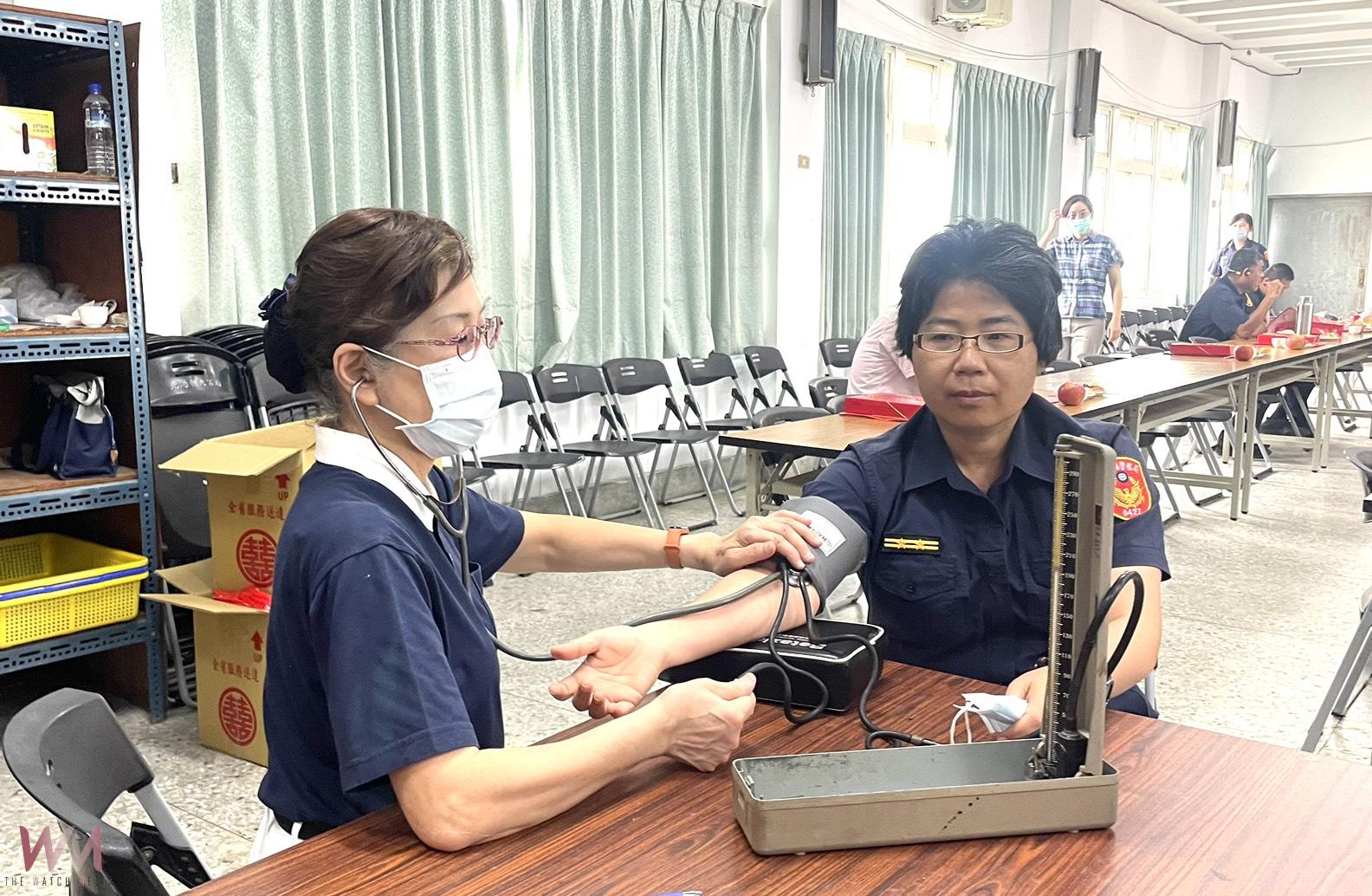 北港警友會端午送暖 致贈粽子慰勉員警辛勞 - https://www.watchmedia01.com